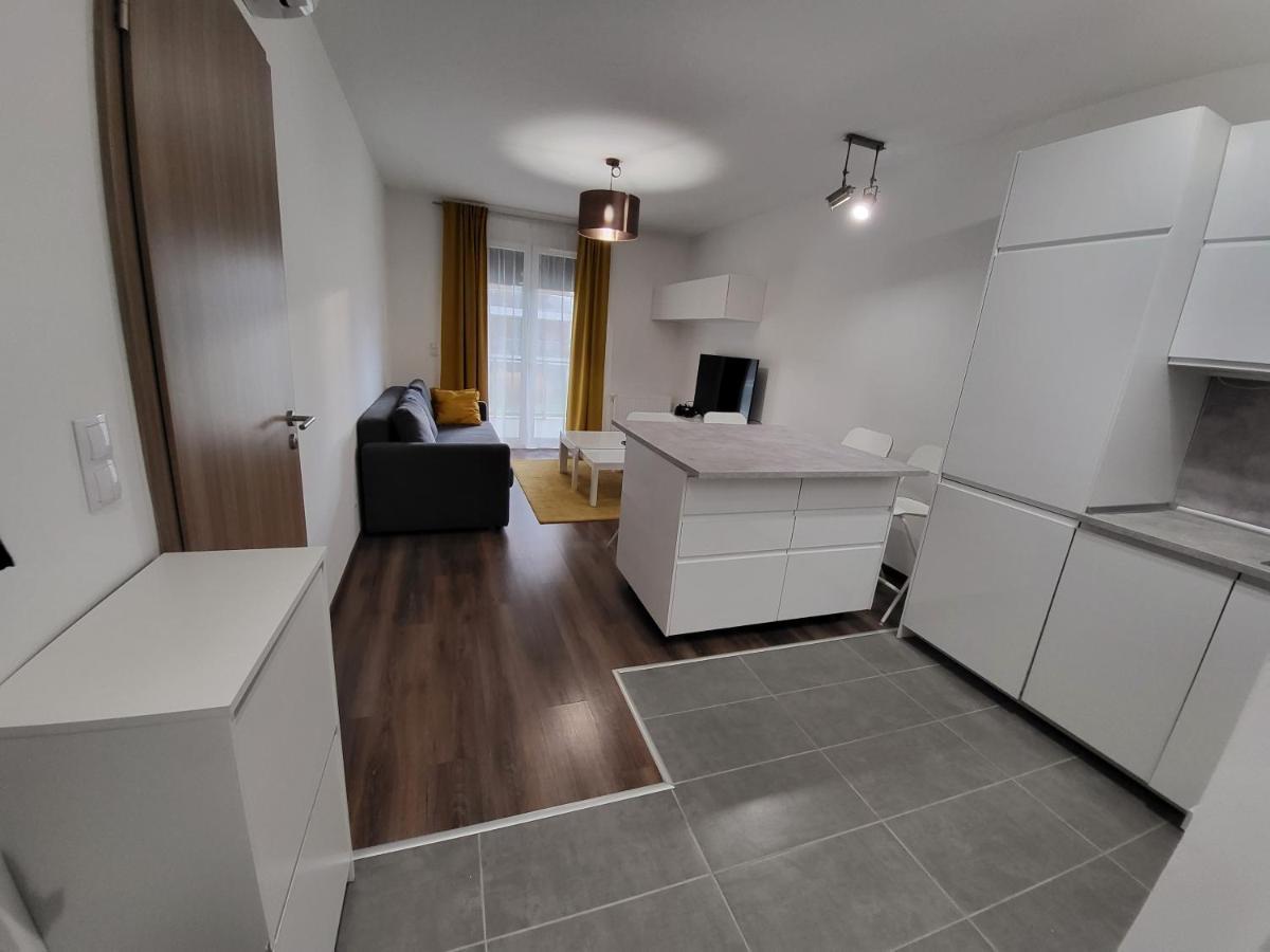 Sdp Marina Apartment Budapest Eksteriør billede